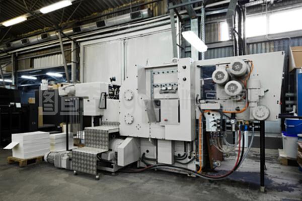 印刷设备 现代印刷厂高效运转的核心利器